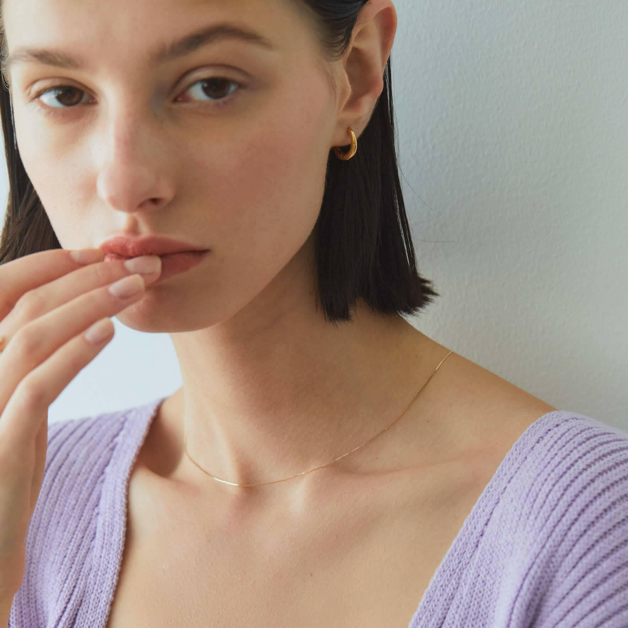 10Kゴールド ベネチアンチェーンネックレス アップ | 重ね付けにも最適な細身のK10イエローゴールドチェーン