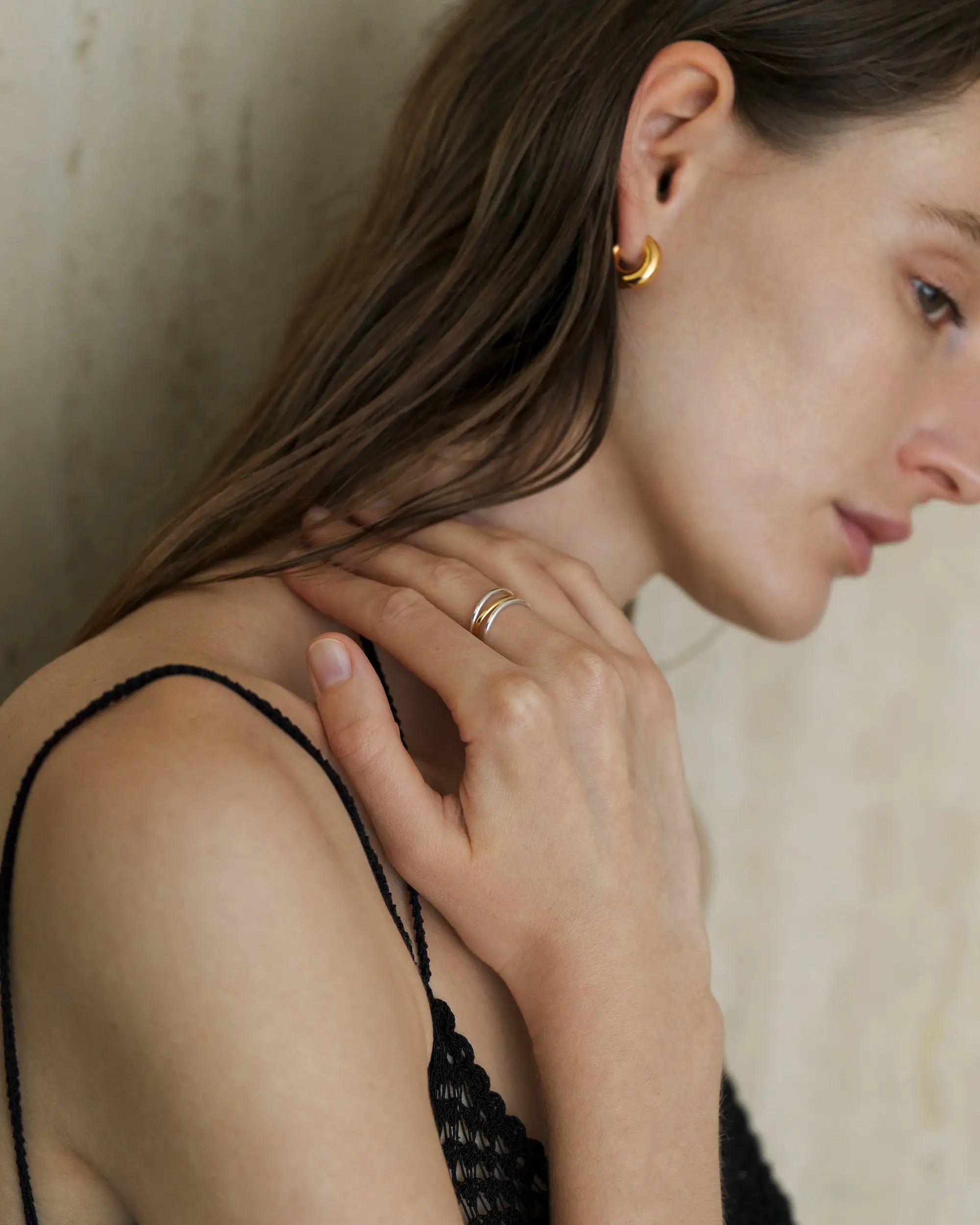 人差し指に最適 シンプルでおしゃれな 錆びない3ロウウェーブリング(バイカラー/K18コーティング)