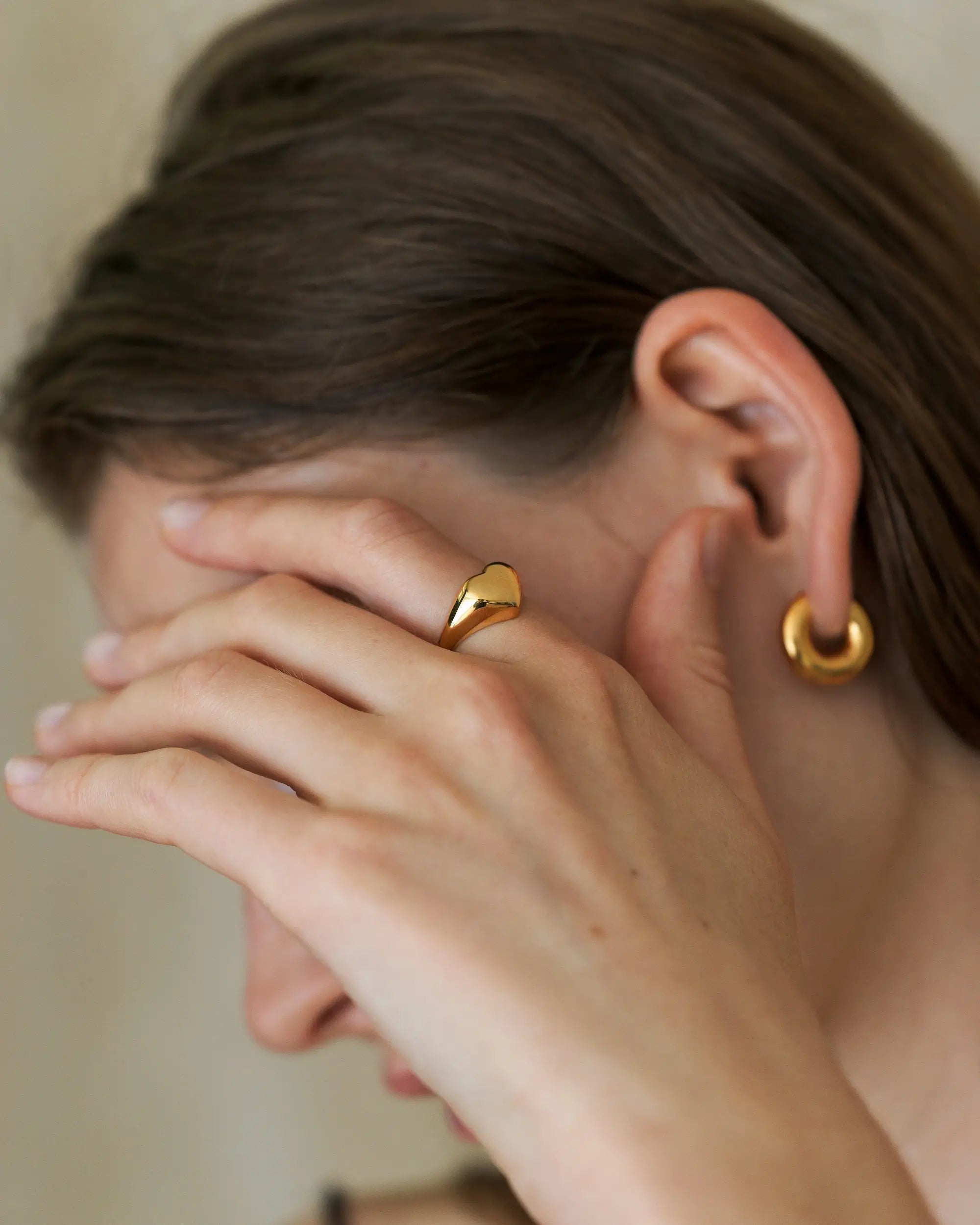 オープンハートリング | クラシカルなハートモチーフを再構築した