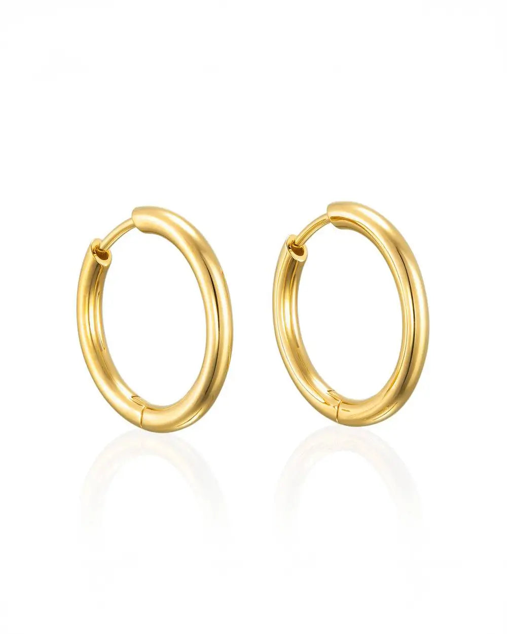 クラシックフープピアス M ゴールド ペア | 華やかな存在感を放つ18Kコーティングの大ぶりリングピアス