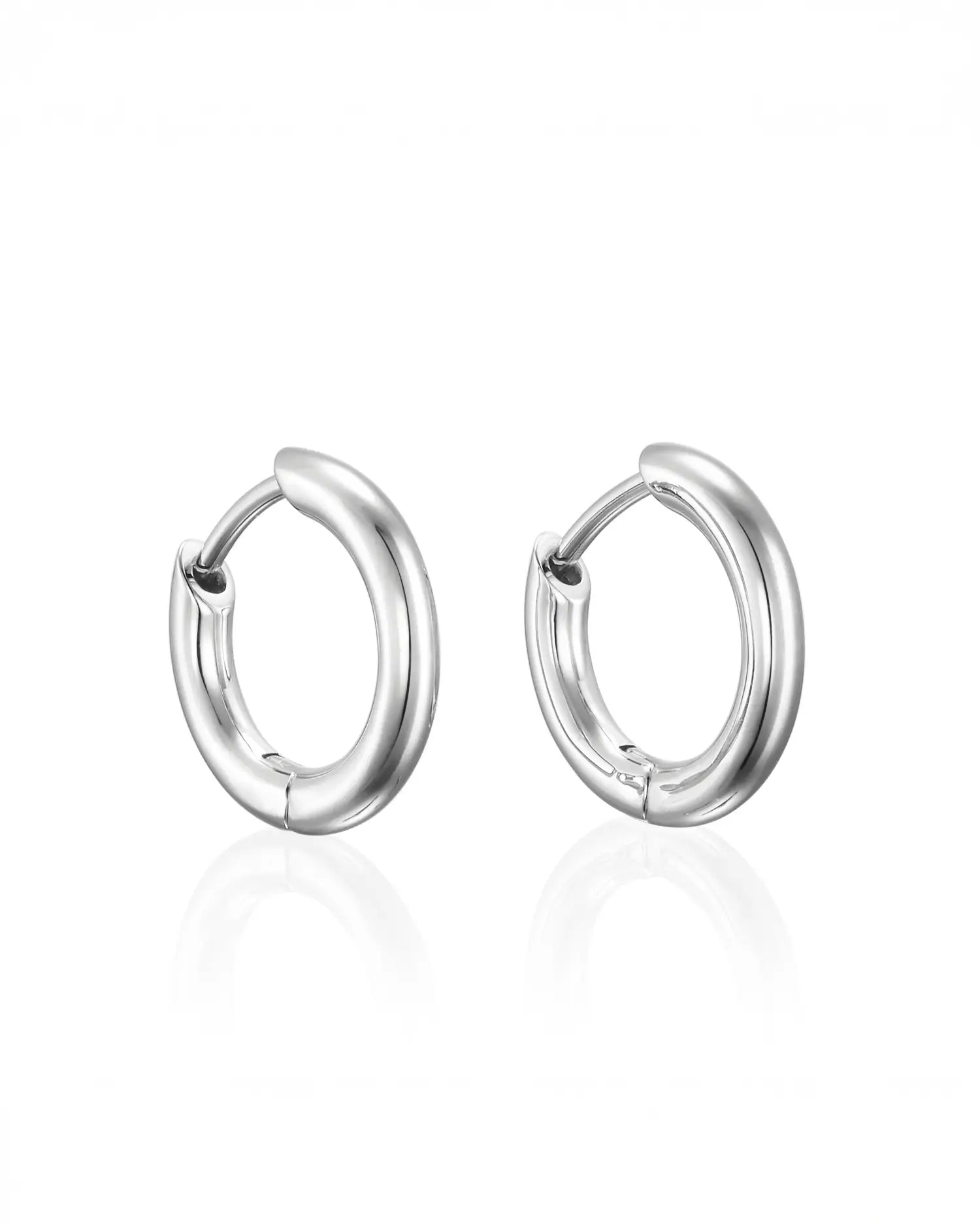 クラシックフープピアス S シルバー ペア | 定番サイズでつけっぱなしOKのキャッチレスフープピアス