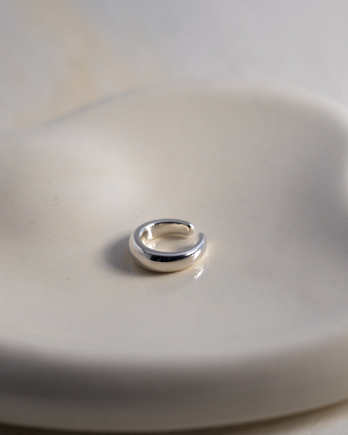 ドロップフープイヤーカフ l シルバーアクセサリーブランド Aletta