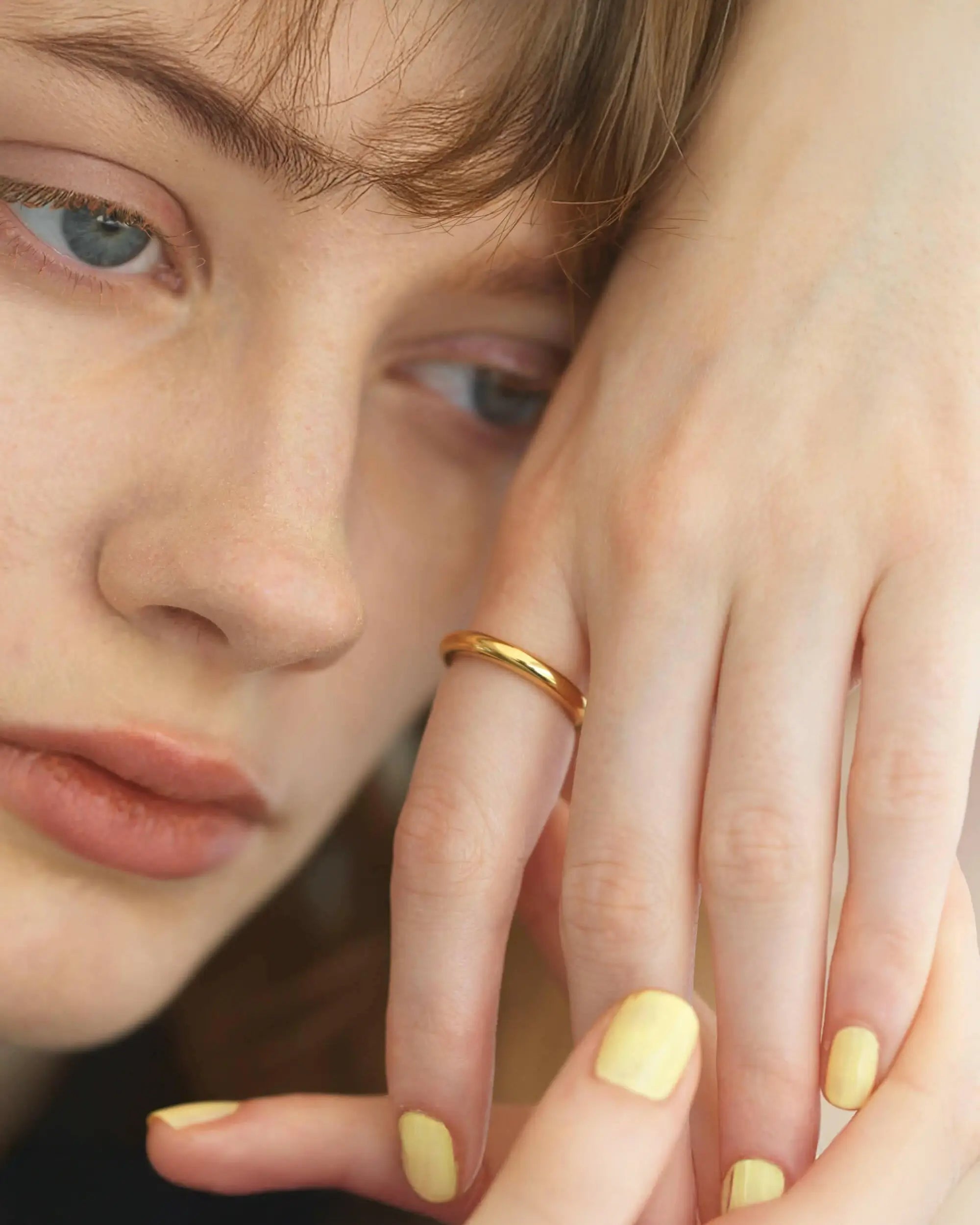 エクリプスリング S コーディネート | シンプルな装いにさりげない輝きを添えるシルバー925