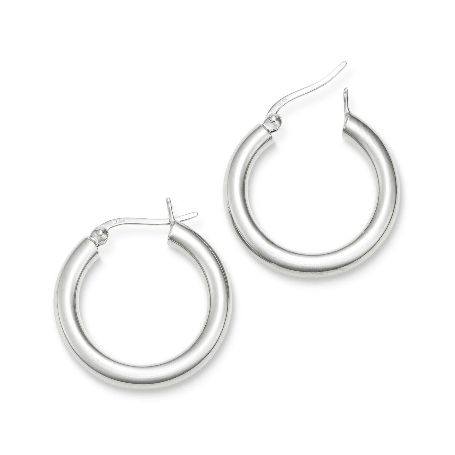 スムースフープピアス シルバー 側面 | 厚みのあるしっかりとした作りが特徴のスターリングシルバーピアス