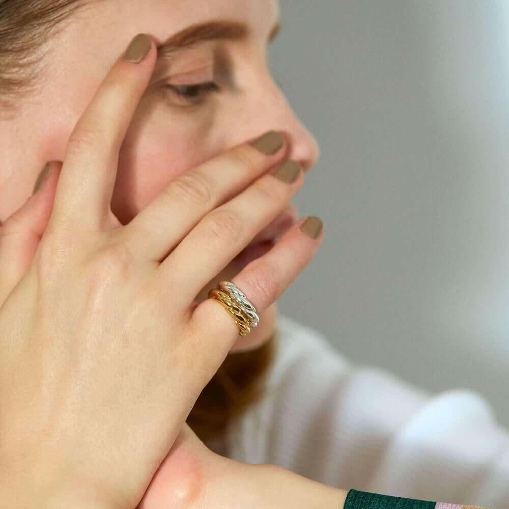 ウェーブリング ゴールド・シルバー | ペアリングとしても人気のジェンダーレスなデザイン