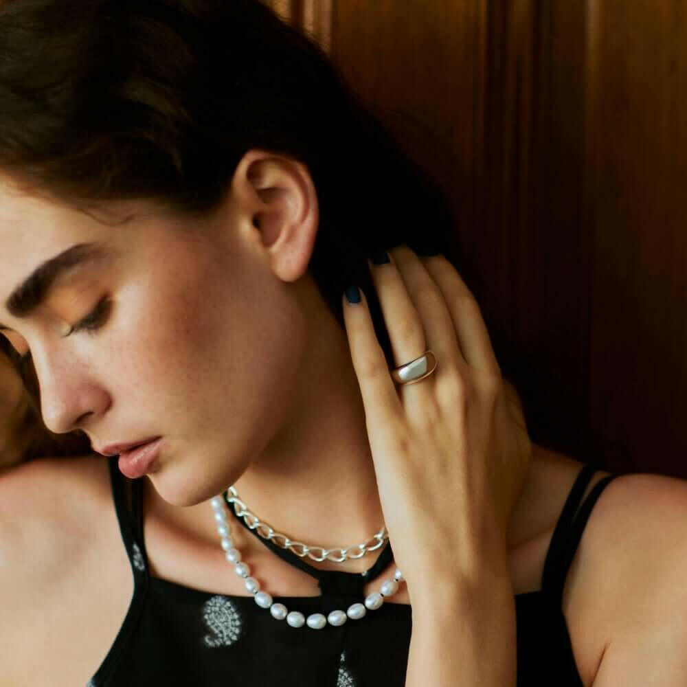 ティアドロップリング 指輪 おしゃれ 人差し指 人気 シンプル つけっぱなし 錆びない シルバー925 18金 K18コーティング 太め 指輪 メンズ レディース ペア リング シルバーアクセサリーブランド ピンキーリング