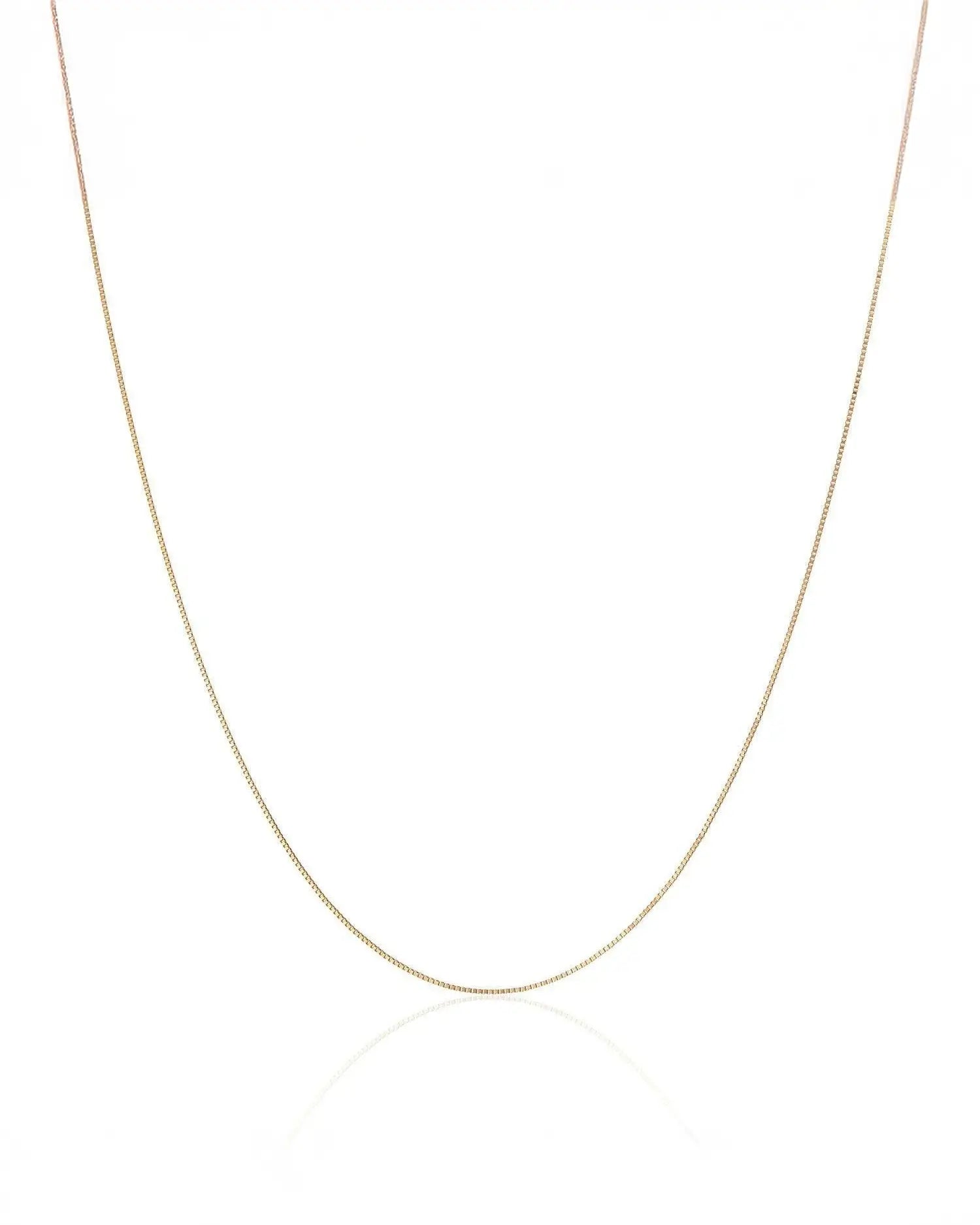 面で光を反射する高密度なK10(10金)ベネチアンチェーン単体画像