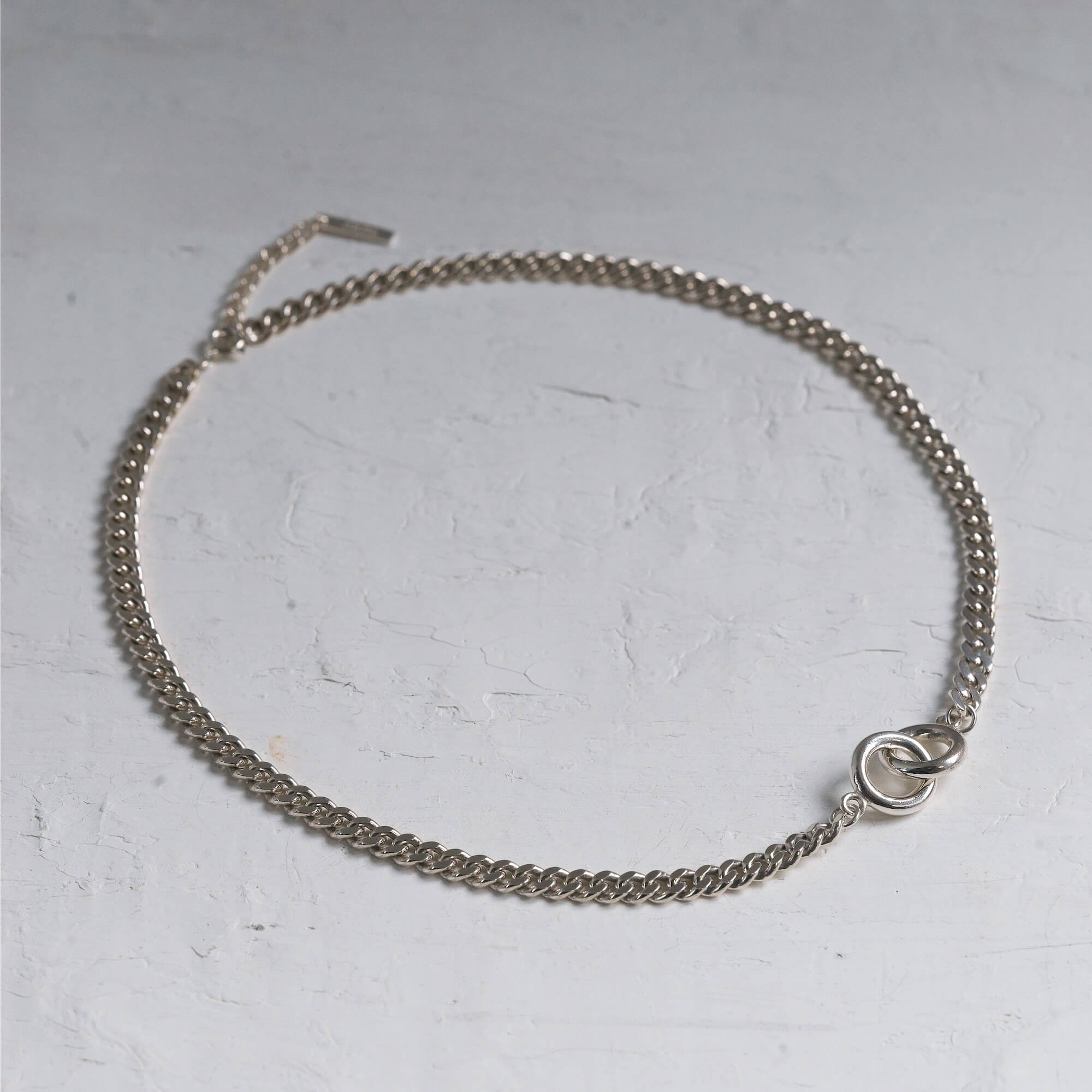 Double ring chain necklace