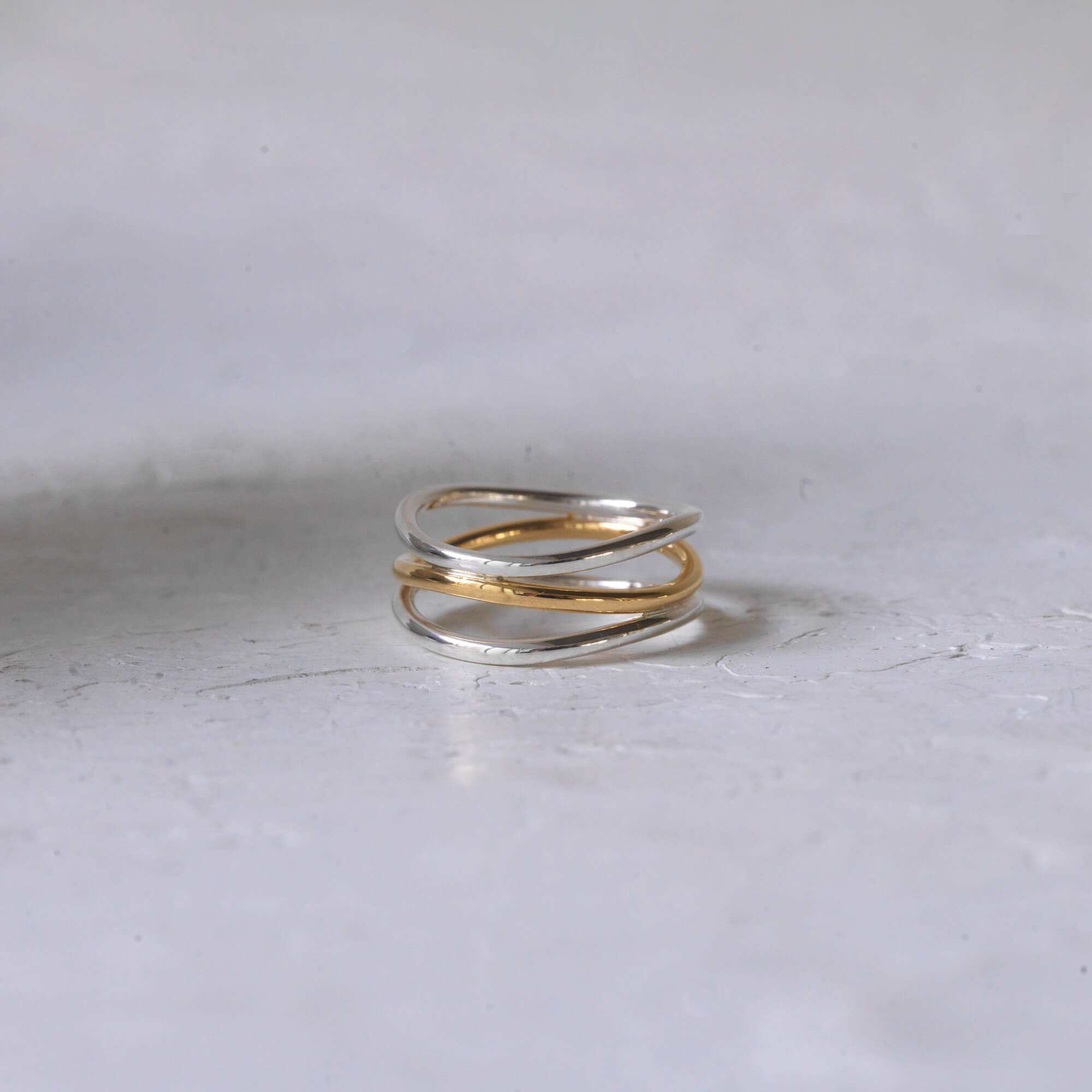 3-Row wave ring