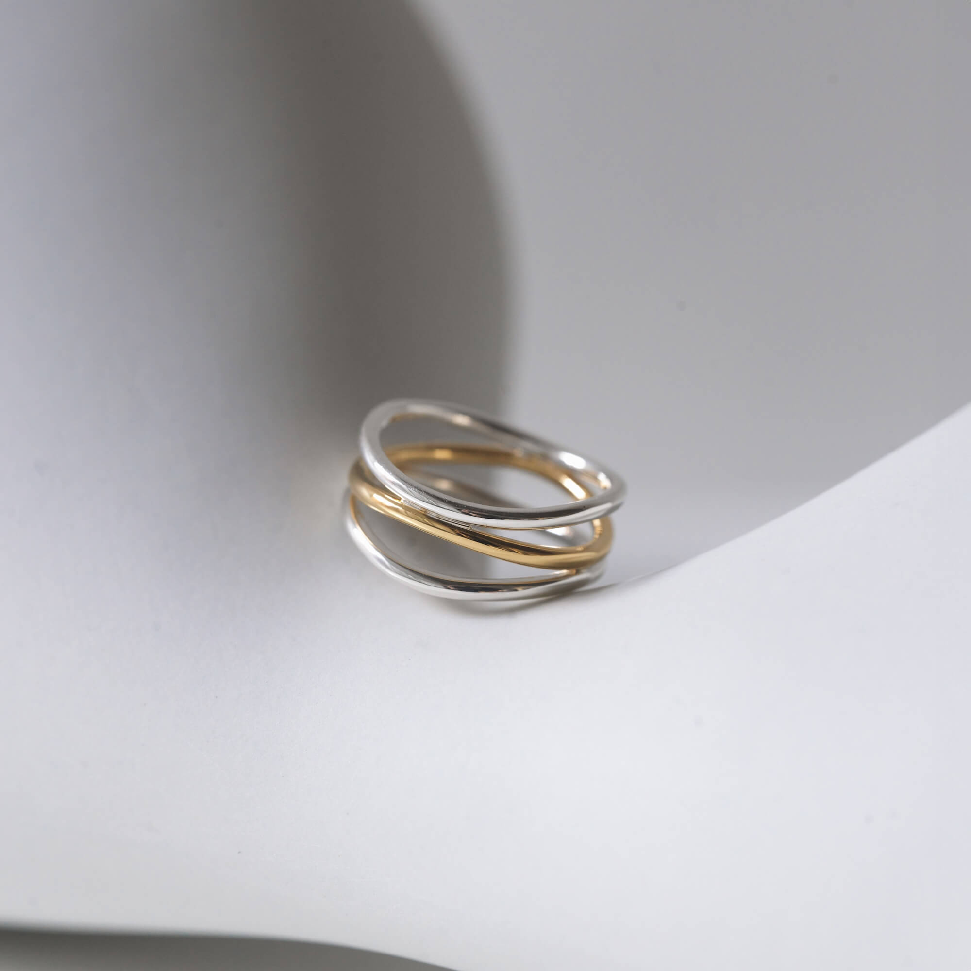 3-Row wave ring