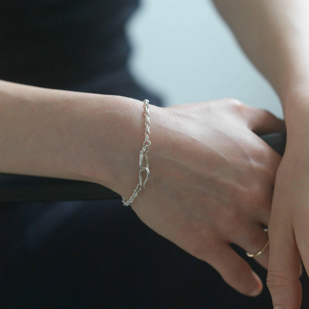 marina-link-chain-bracelet-01. 