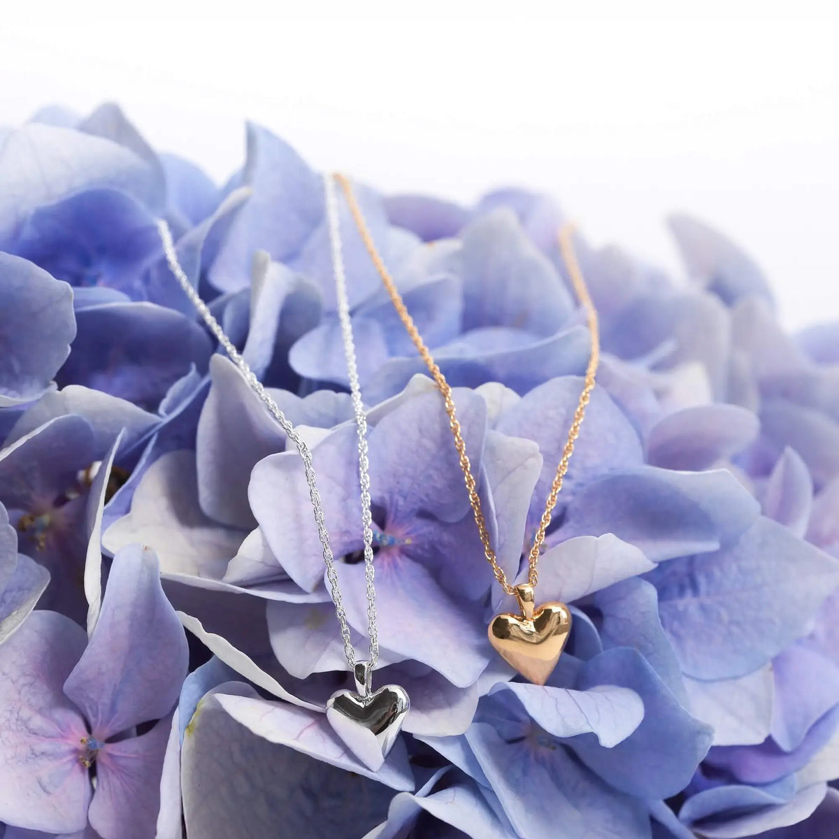 open-heart-necklace-01.webp?