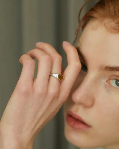 オーバルリング バイカラー | K18とシルバーのモダン印台リング