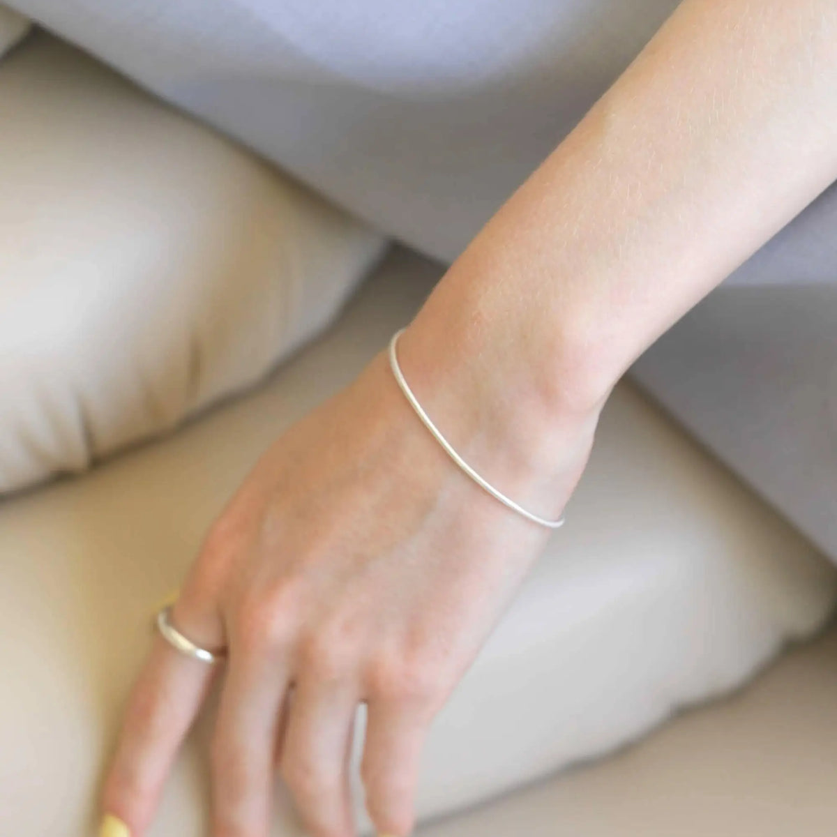 ラウンドスネークブレスレット | つけっぱなしOKなシルバー925スキン