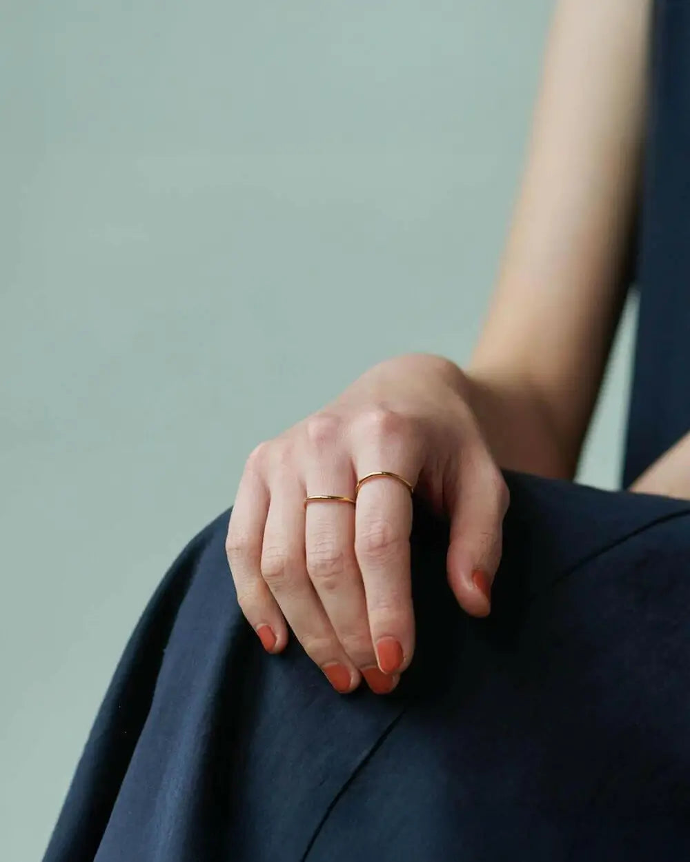 18金K18コーティングのロウウェーブリング。錆びないつけっぱなしOKのユニセックス指輪