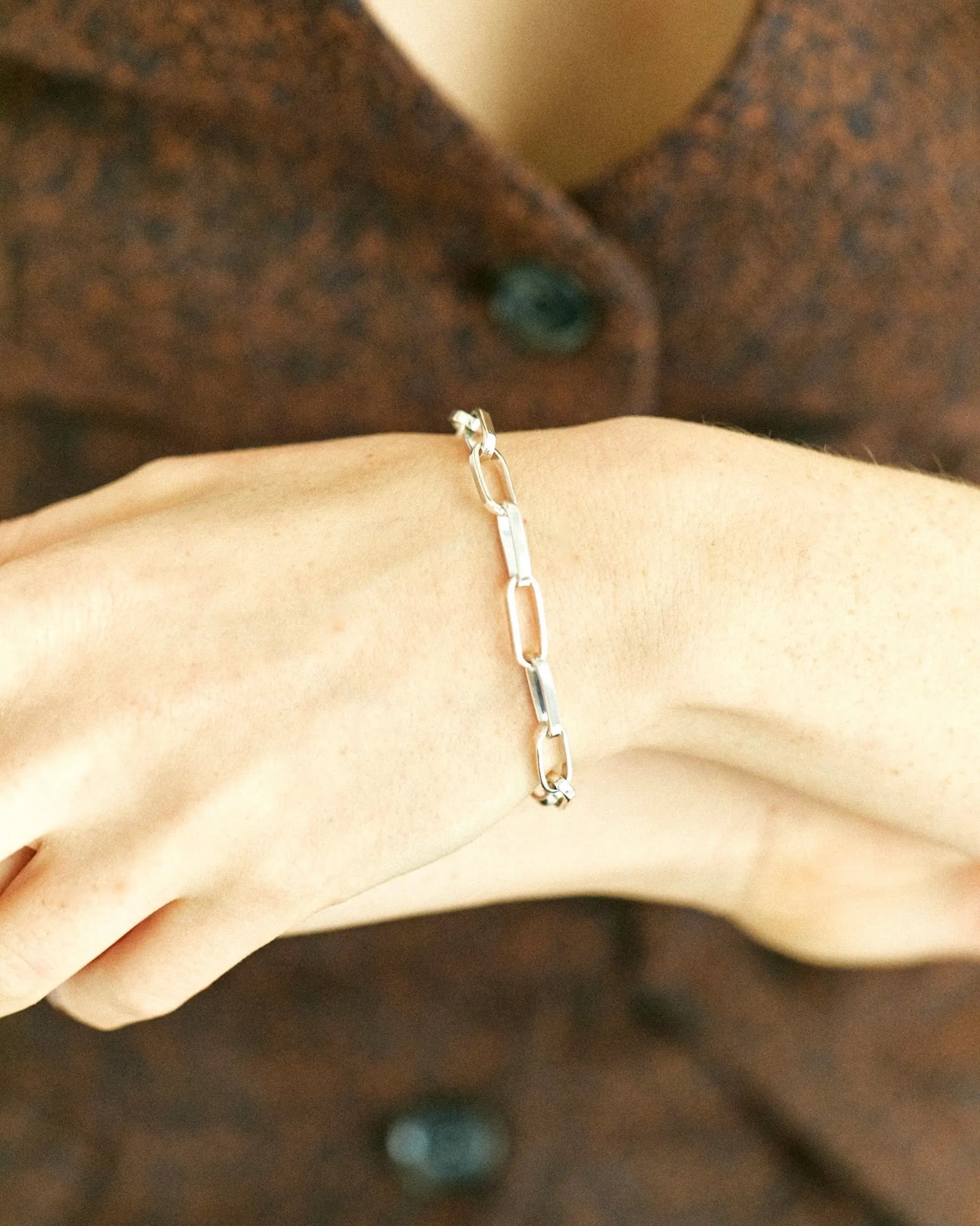 スクエアチェーンブレスレット シルバー 925 | 重厚感と洗練さを兼ね備えた大人のチェーンブレスレット